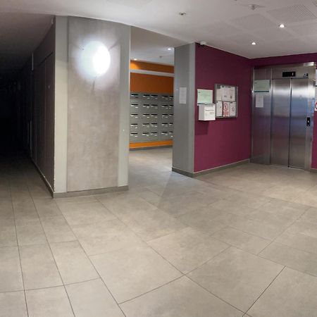 Studio Proche Du Centre Paris 15 Min Rosny-sous-Bois Luaran gambar